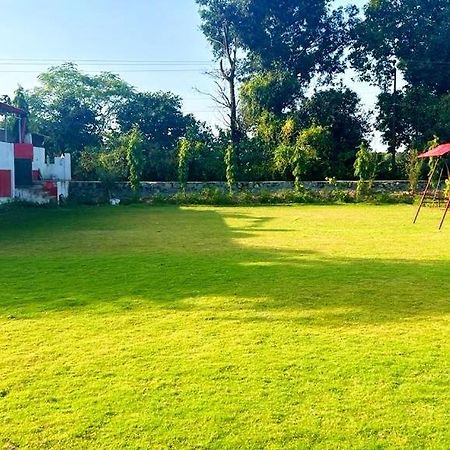 Nandini Homestay Ντεχραντούν Εξωτερικό φωτογραφία