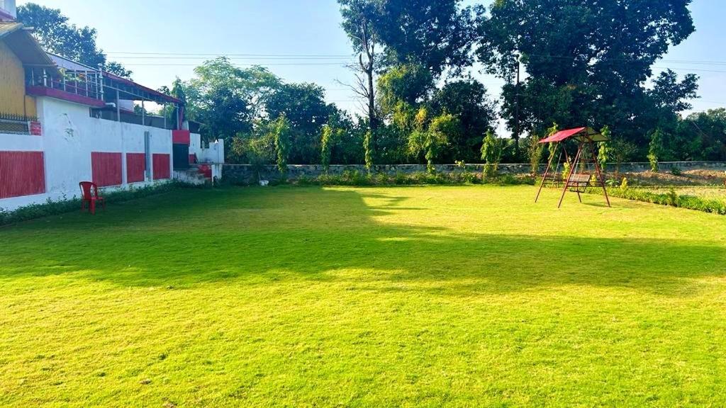 Nandini Homestay Ντεχραντούν Εξωτερικό φωτογραφία